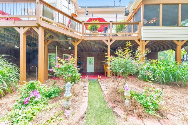 1327 Bridgemill Avenue, Canton, GA 30114