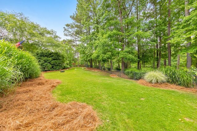 1327 Bridgemill Avenue, Canton, GA 30114