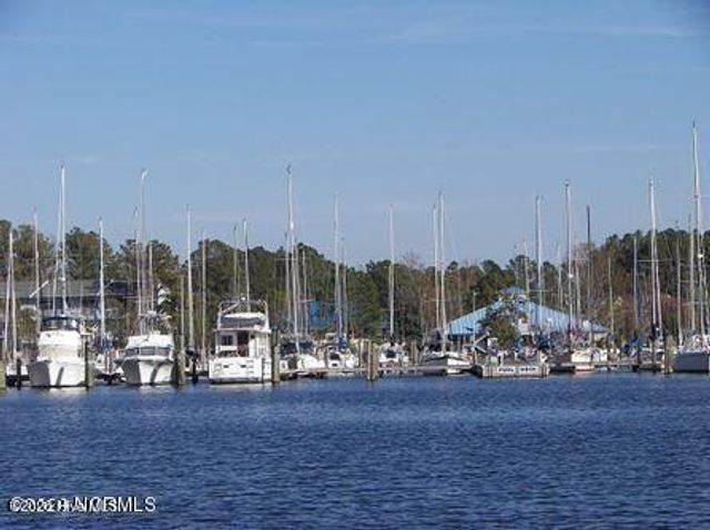 1733 Caracara Drive, New Bern, NC 28560