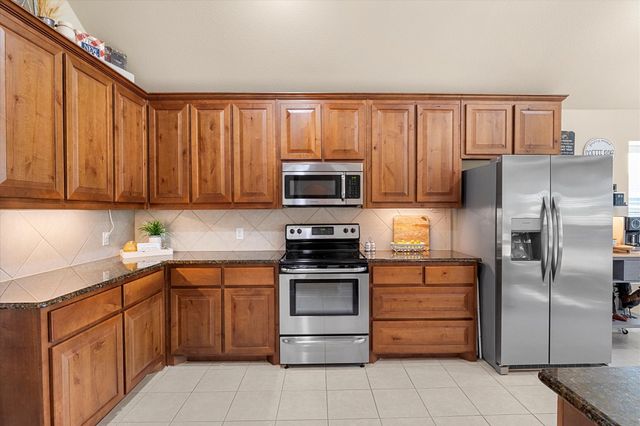 191 Cardiff Lane, Waxahachie, TX 75167