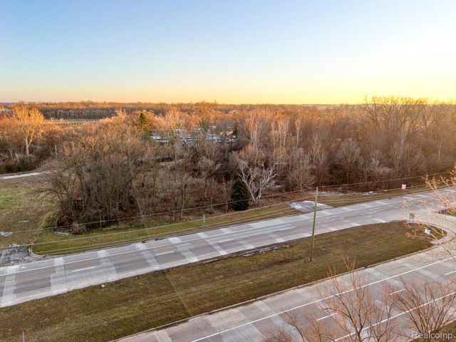 50841 Michigan Avenue, Van Buren Charter Township, MI 48111