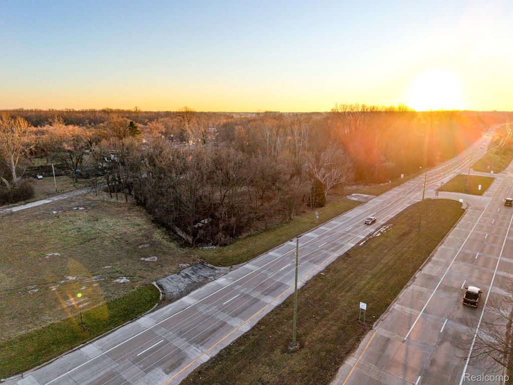 50841 Michigan Avenue, Van Buren Charter Township, MI 48111