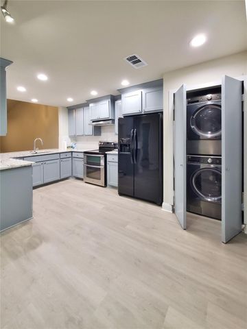 13606 Flagstone Lane, Dallas, TX 75240
