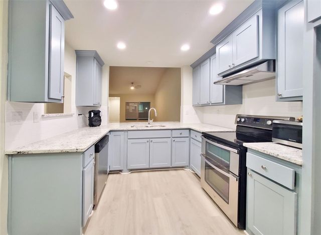 13606 Flagstone Lane, Dallas, TX 75240