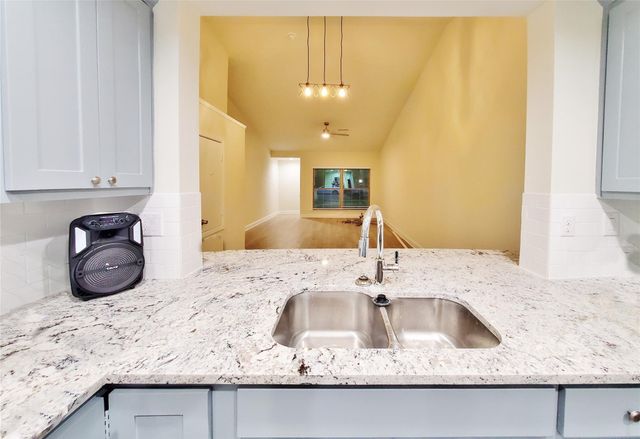 13606 Flagstone Lane, Dallas, TX 75240