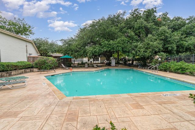 13606 Flagstone Lane, Dallas, TX 75240