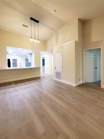 13606 Flagstone Lane, Dallas, TX 75240