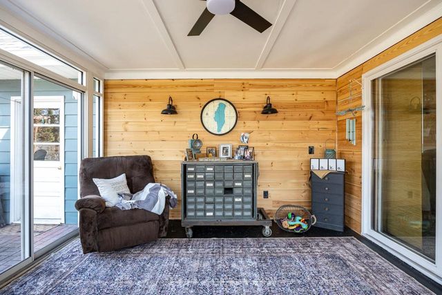 917 WINDWARD COURT, Oshkosh, WI 54901