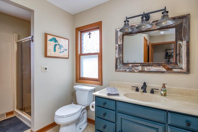 917 WINDWARD COURT, Oshkosh, WI 54901