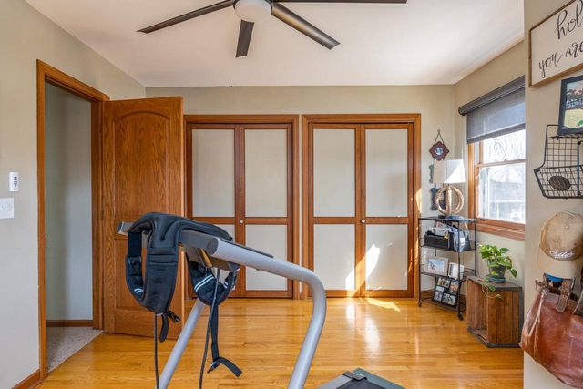 917 WINDWARD COURT, Oshkosh, WI 54901