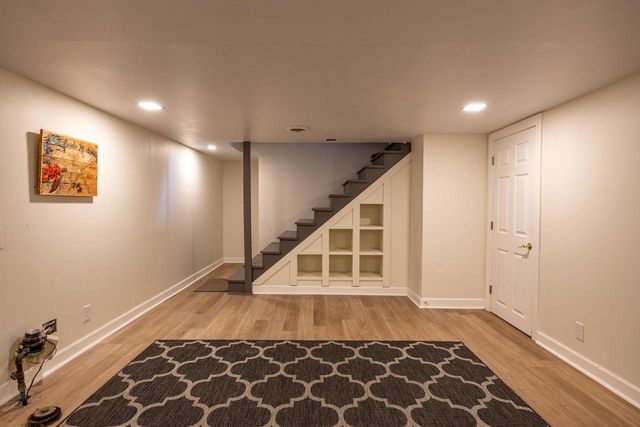 917 WINDWARD COURT, Oshkosh, WI 54901