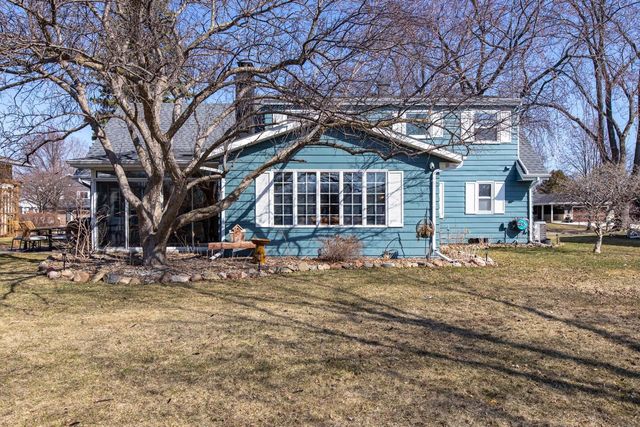 917 WINDWARD COURT, Oshkosh, WI 54901