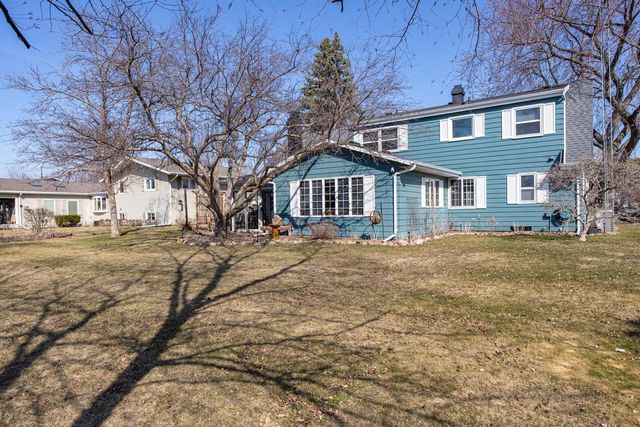 917 WINDWARD COURT, Oshkosh, WI 54901