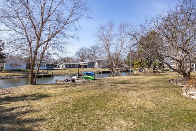 917 WINDWARD COURT, Oshkosh, WI 54901