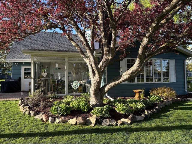 917 WINDWARD COURT, Oshkosh, WI 54901