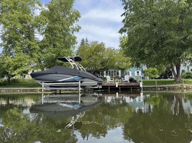 917 WINDWARD COURT, Oshkosh, WI 54901