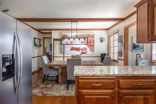 917 WINDWARD COURT, Oshkosh, WI 54901