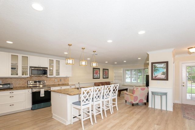 2918 SE Fairway 13, Stuart, FL 34997