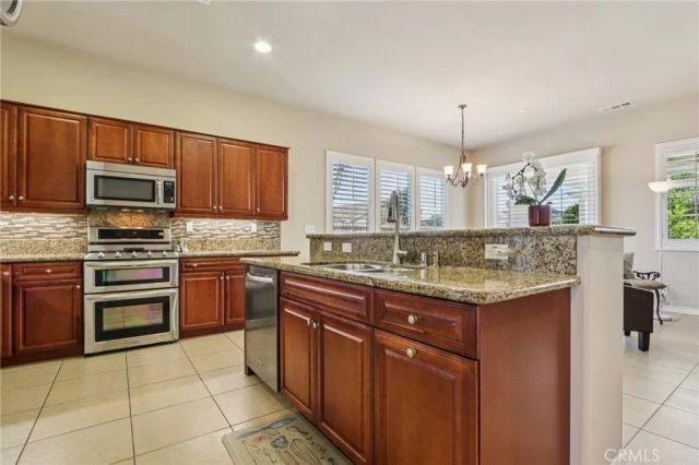 5405 Paseo Famosa, Hemet, CA 92545