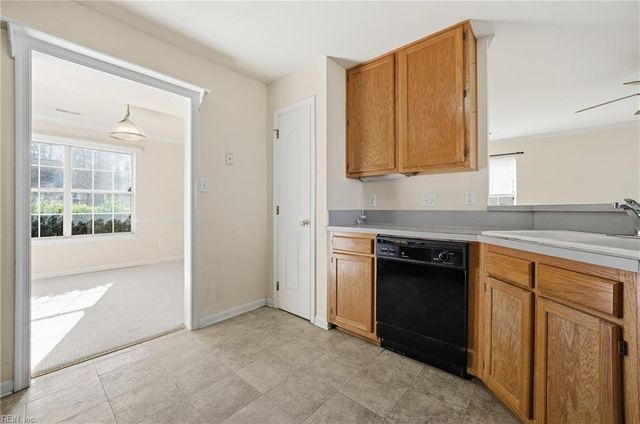 957 Willbrook RD, Newport News, VA 23602