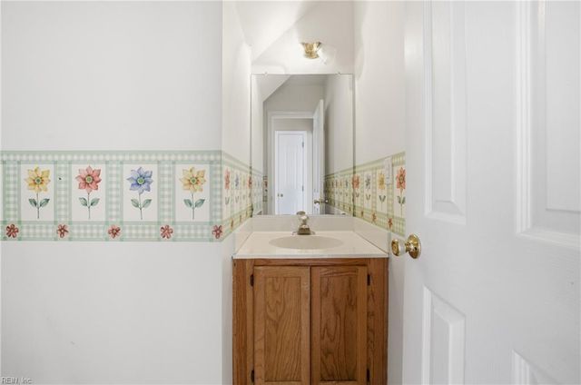 957 Willbrook RD, Newport News, VA 23602