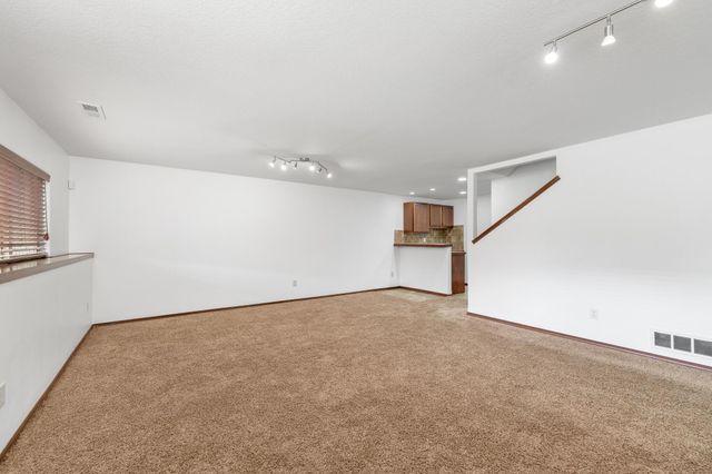 5334 N Rock Spring St, Bel Aire, KS 67226