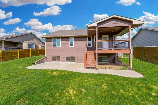 5334 N Rock Spring St, Bel Aire, KS 67226