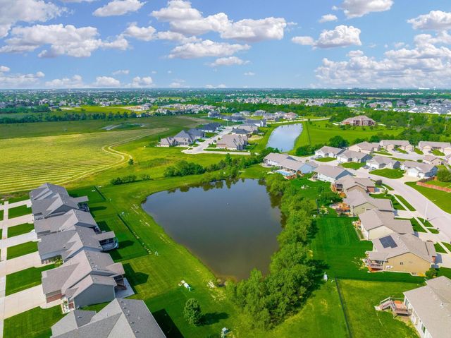 5334 N Rock Spring St, Bel Aire, KS 67226