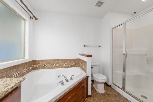 5334 N Rock Spring St, Bel Aire, KS 67226