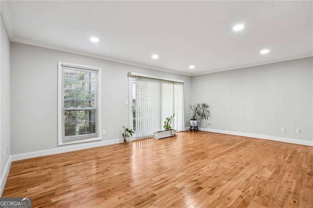6851 Roswell Road F32, Sandy Springs, GA 30328
