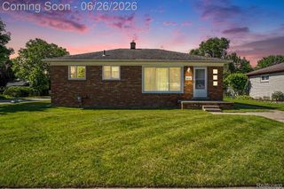 1209 Massoit Road, Clawson, MI 48017