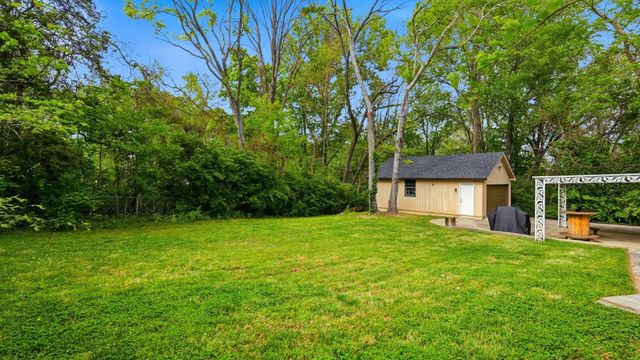 3731 Valley Ridge Dr, Nashville, TN 37211