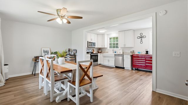 3731 Valley Ridge Dr, Nashville, TN 37211