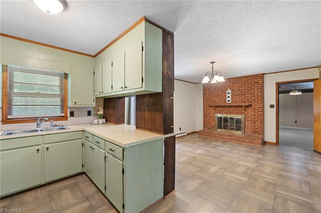 3622 Lower Lake Road, Thomasville, NC 27360