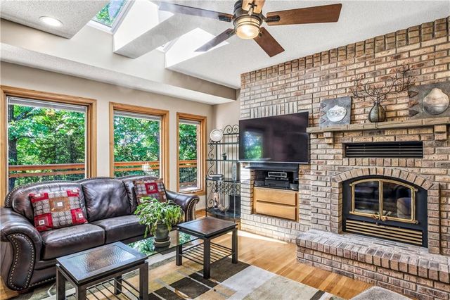 33180 W 95th Street, De Soto, KS 66018