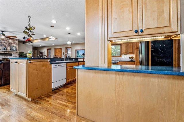 33180 W 95th Street, De Soto, KS 66018