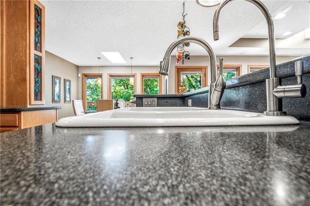 33180 W 95th Street, De Soto, KS 66018