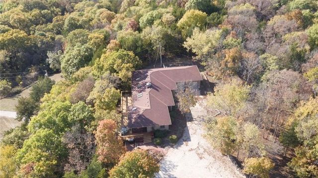 33180 W 95th Street, De Soto, KS 66018
