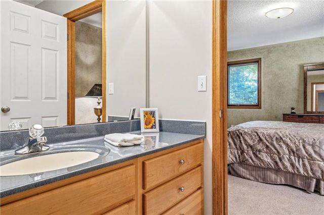 33180 W 95th Street, De Soto, KS 66018