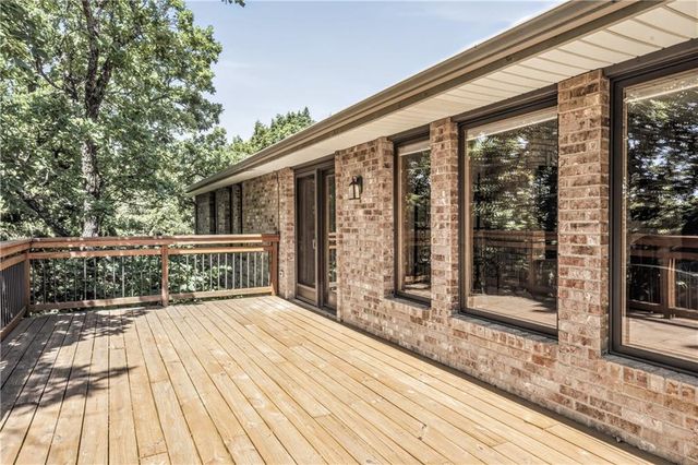 33180 W 95th Street, De Soto, KS 66018
