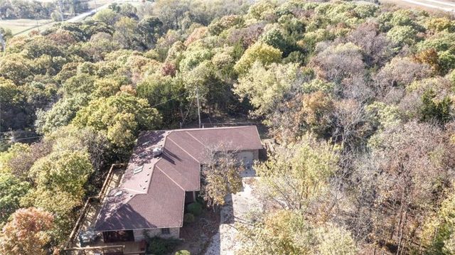 33180 W 95th Street, De Soto, KS 66018