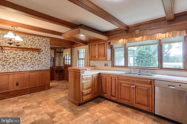 451 S RACE ST, Myerstown, PA 17067