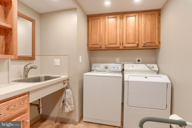 451 S RACE ST, Myerstown, PA 17067