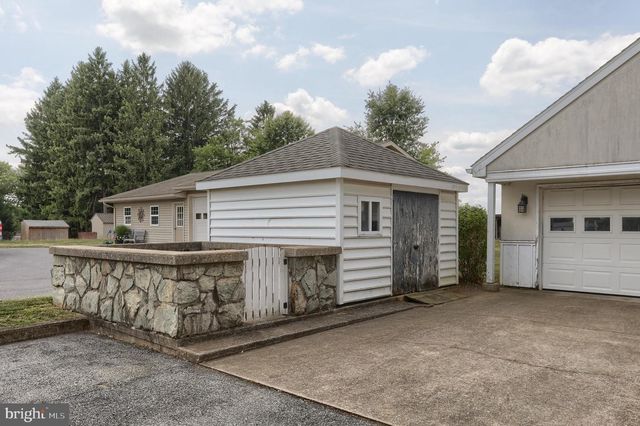 451 S RACE ST, Myerstown, PA 17067
