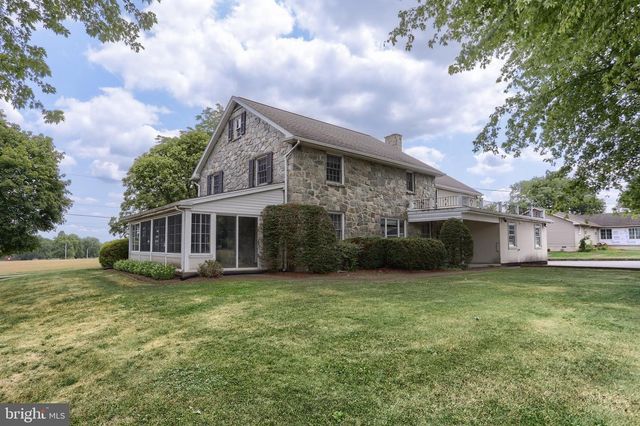 451 S RACE ST, Myerstown, PA 17067