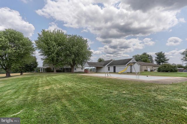 451 S RACE ST, Myerstown, PA 17067