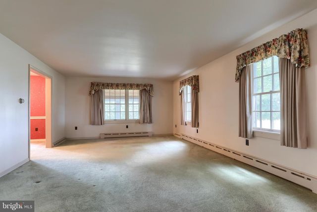 451 S RACE ST, Myerstown, PA 17067