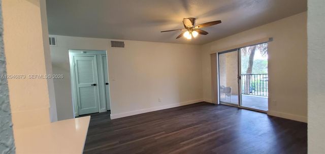 927 Riverside Drive 324, Coral Springs, FL 33071