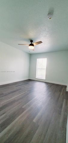 927 Riverside Drive 324, Coral Springs, FL 33071