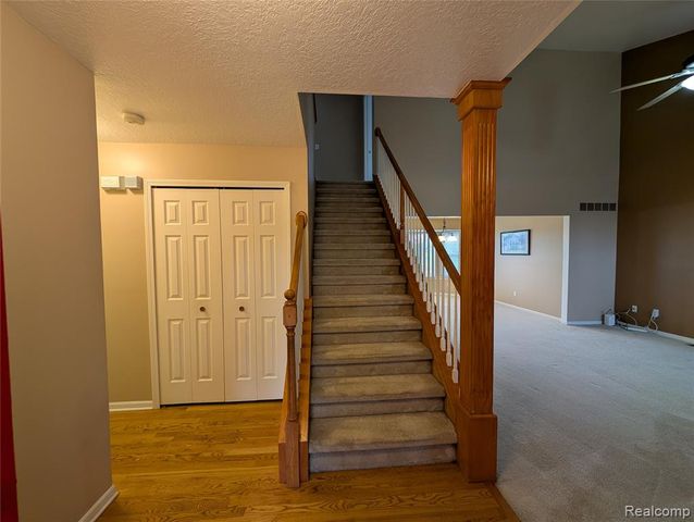 33445 Bay Hill Drive, Romulus, MI 48174